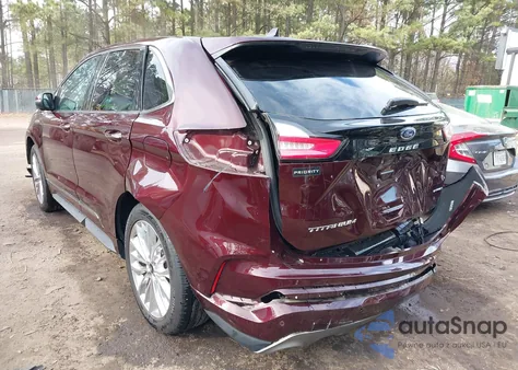 2024 Ford Edge Titanium z USA, uszkodzony, nr VIN 2FMPK4K97RBA16599